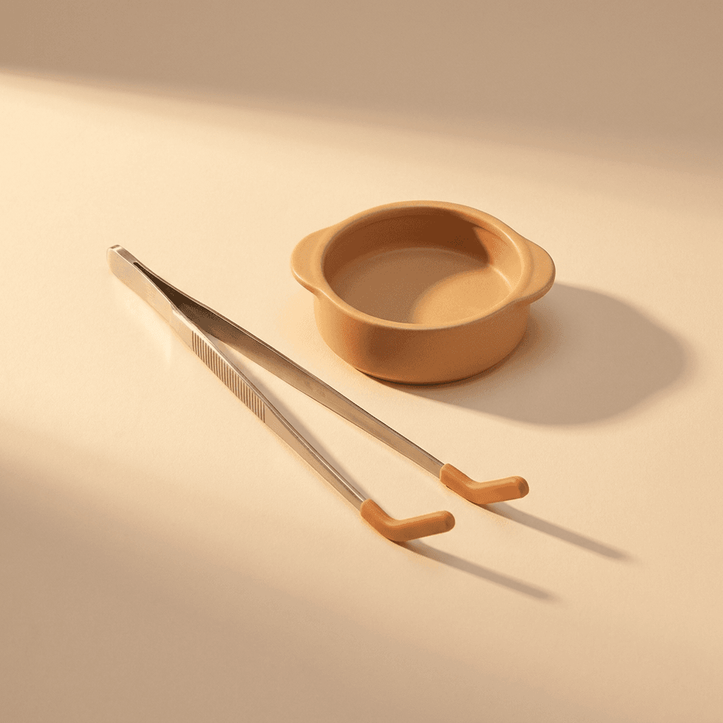 Feeding Tongs + Escape-Proof Dish